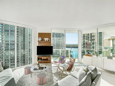 150 Sunny Isles Blvd #11805