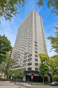 1445 N State Pkwy APT 2205