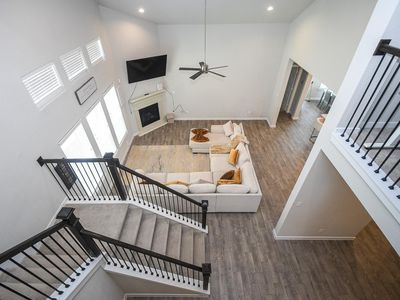 8831 Cabin Loft Ln