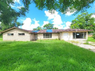 Property at 419 Lee Ave, Jones Creek, TX