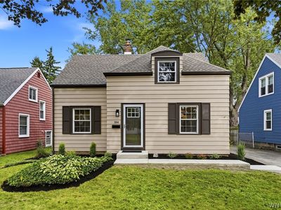 384 Huxley Dr