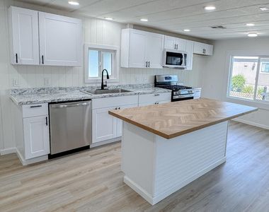 5832 Alameda Ln #138