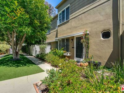 6512 W Olympic Blvd