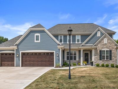 W273N2473 Arlington DRIVE