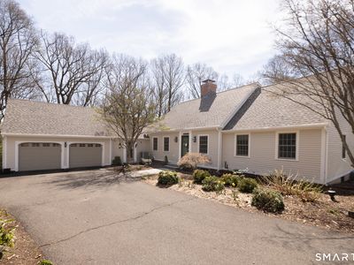122 Crest Road