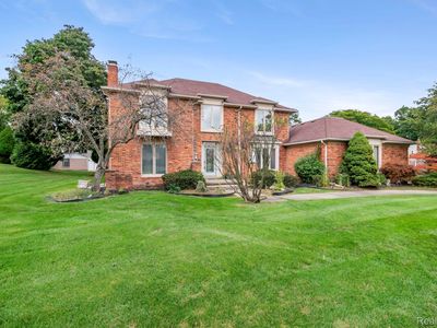 5460 Walnut Knoll Ct
