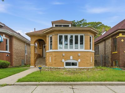 8446 S Marshfield Ave