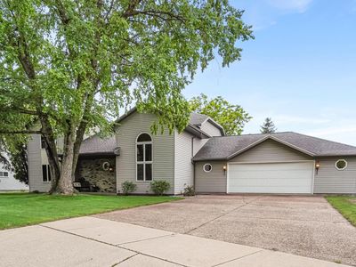 1208 Oriole LANE