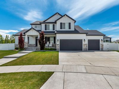 1214 E Stuart Cir
