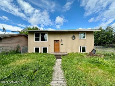 Property at 202 Hoyt St, Anchorage, AK