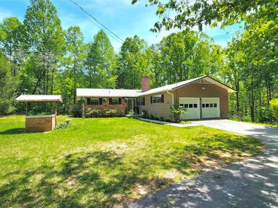 380 Honeysuckle Dr