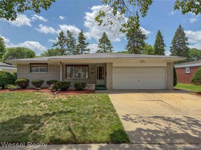 3446 Girard Dr