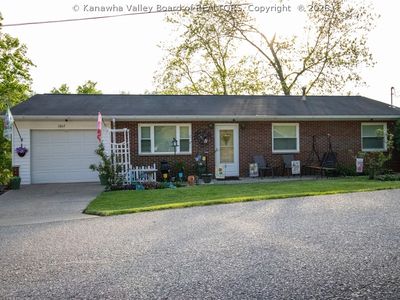 1807 Maple Dr