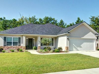 174 Majestic Oaks Dr