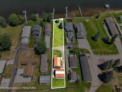 Property at 9220 Junebug Ln, Houghton Lake, MI
