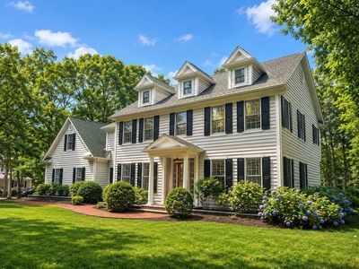 14 Crescent Way