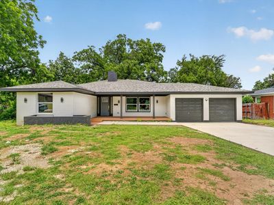 4828 Staples Ave