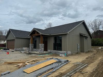 305 Meadowlark Dr