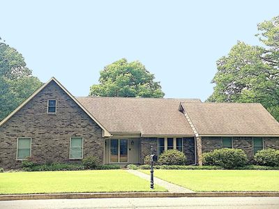 1551 Cordova Rd