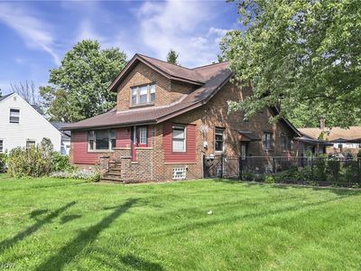 5733 Brecksville Rd