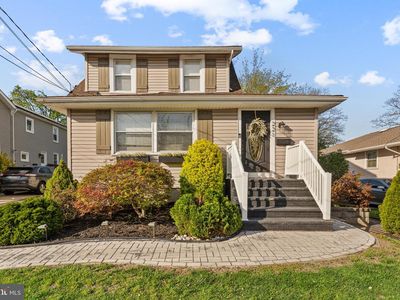 221 E Montgomery Ave