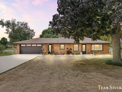 3955 Ivanrest Ave SW