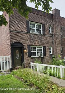 90 Beechwood Pl