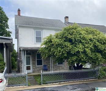 Property at 6021 Kings Hwy S, Zionsville, PA