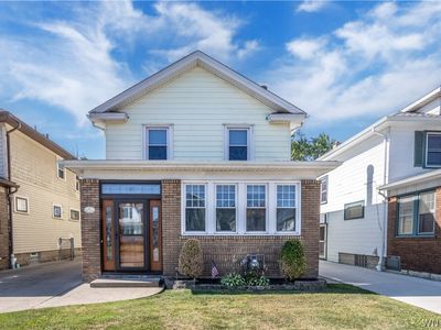 152 Mang Ave