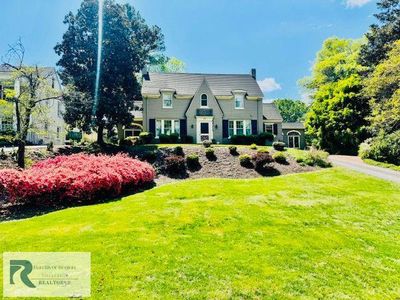 388 Hawthorne Dr