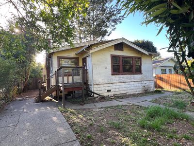 127 Manor Road
