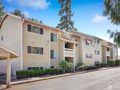 Property at 20325 19th Avenue NE #B102, Shoreline, WA