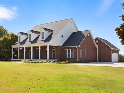 123 New Heritage Trl