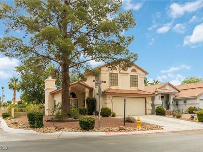 4872 Maryvale Dr