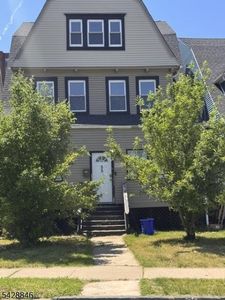 55 Morton Pl