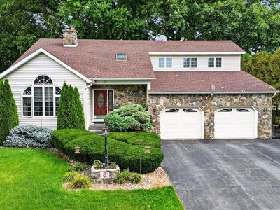 8 Winifred Drive