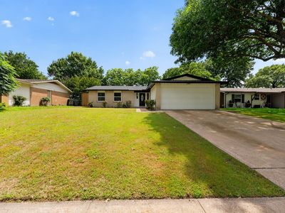 8617 Flicker Ln