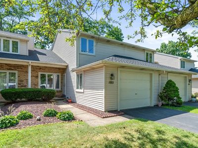 Property at 105 Kalyna Dr, Irondequoit, NY