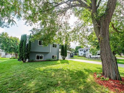 9055 Upper 81st St S