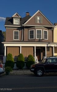 610 Main St