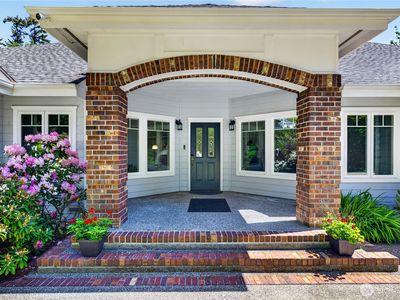 146 E Welcher Road