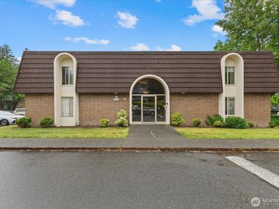 11006 NE 68th Street #819