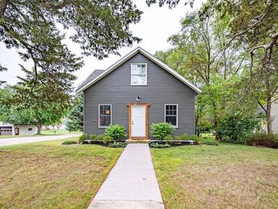 W6405 Main St