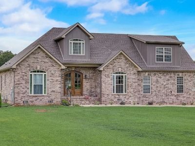 834 Longview Rd