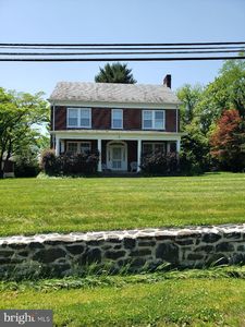 Property at 2 Hoover Rd, Lancaster, PA