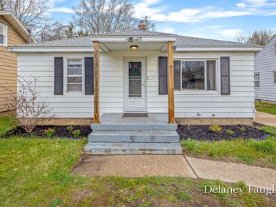 45 32nd St SE