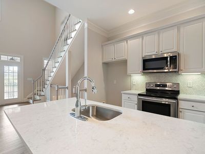 1950 Buford Dam Rd APT 105