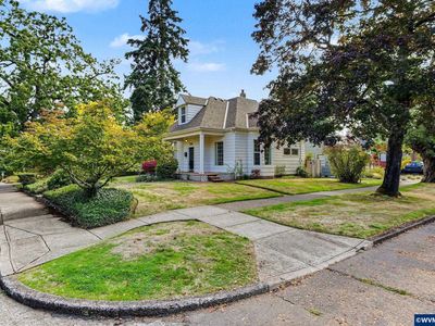 728 Wilbur St SE