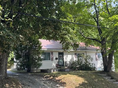 28 Island Avenue