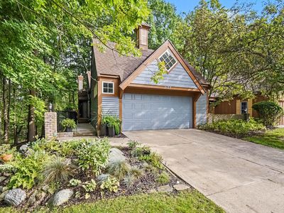 2133 N Cross Creek Dr SE